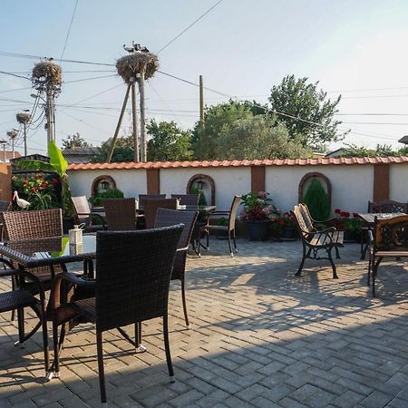 Bed & Breakfast Delikates Stojakovo Bagian luar foto