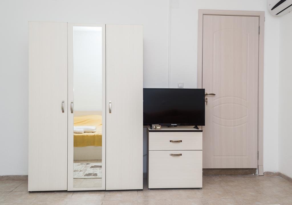 Bed & Breakfast Delikates Stojakovo Bagian luar foto