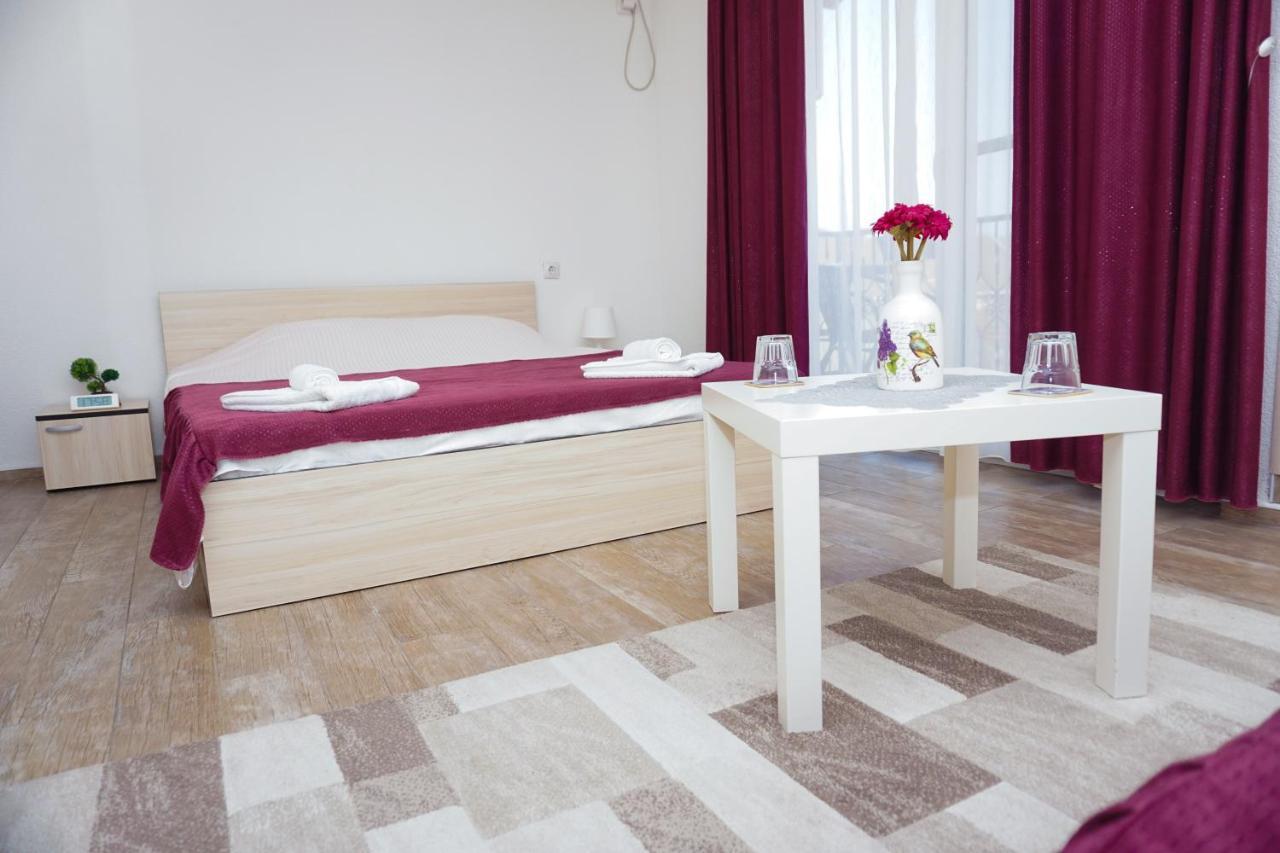 Bed & Breakfast Delikates Stojakovo Bagian luar foto