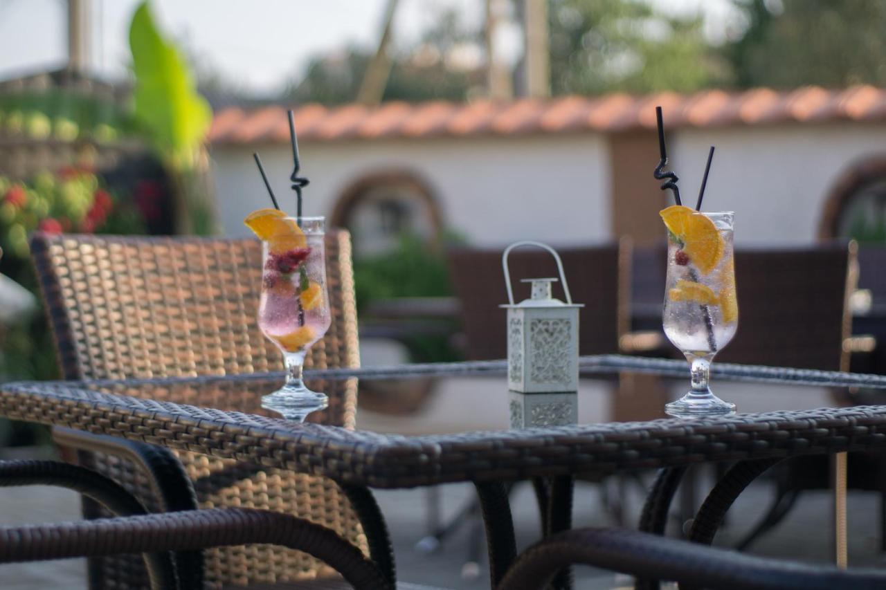 Bed & Breakfast Delikates Stojakovo Bagian luar foto