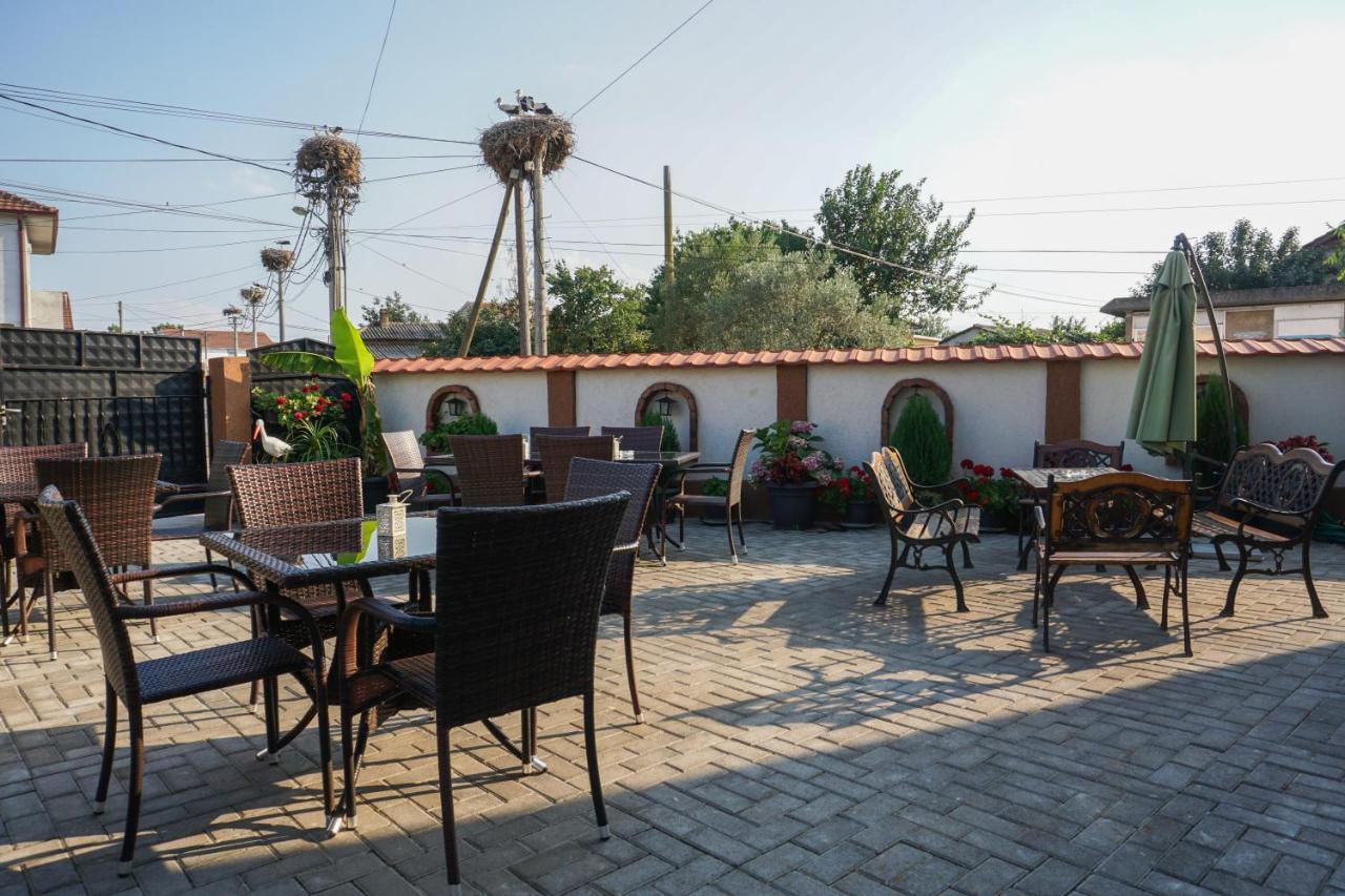 Bed & Breakfast Delikates Stojakovo Bagian luar foto